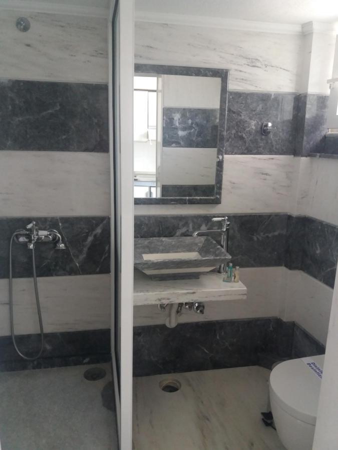 Pegasus Hotel Ханиоти Екстериор снимка