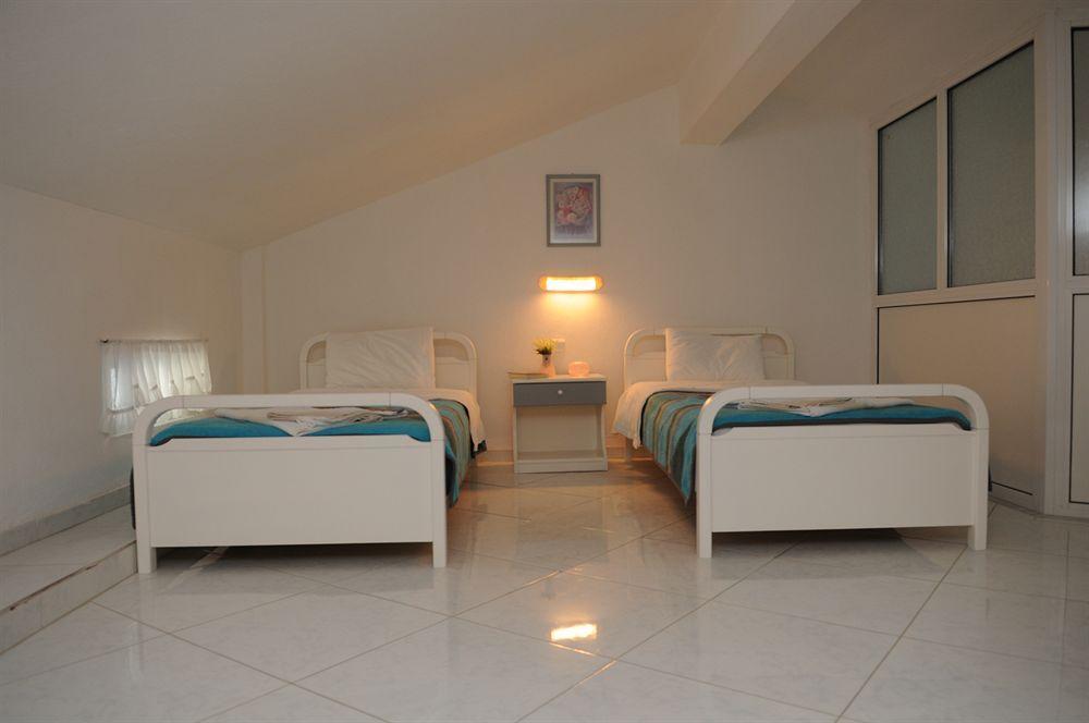 Pegasus Hotel Ханиоти Екстериор снимка