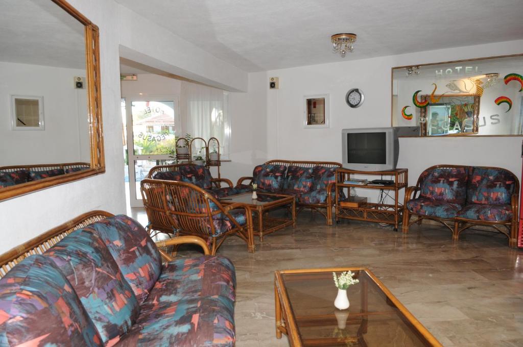 Pegasus Hotel Ханиоти Стая снимка