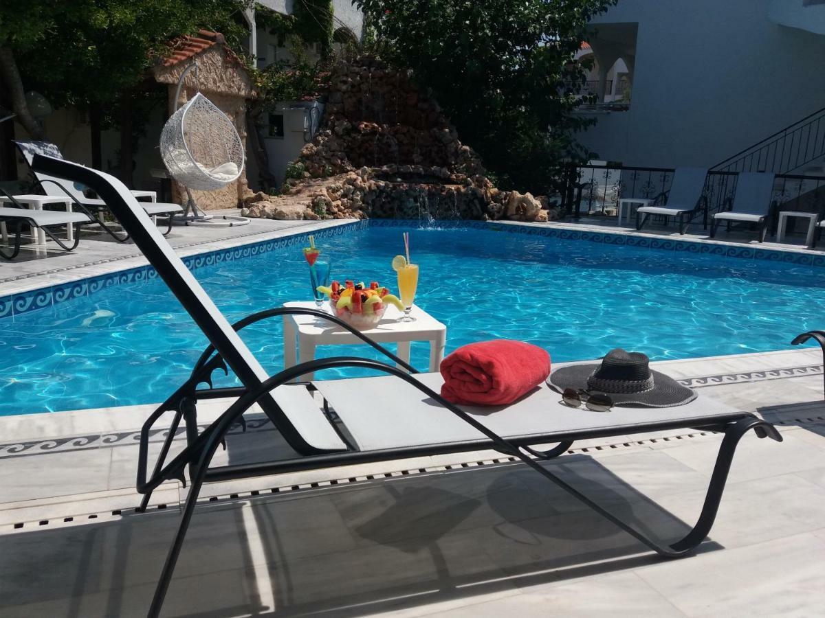 Pegasus Hotel Ханиоти Екстериор снимка